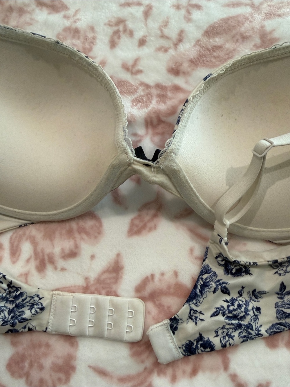 Victoria's Secret Blue Floral & Nude T-Shirt Bra Duo - Picture 6 of 8